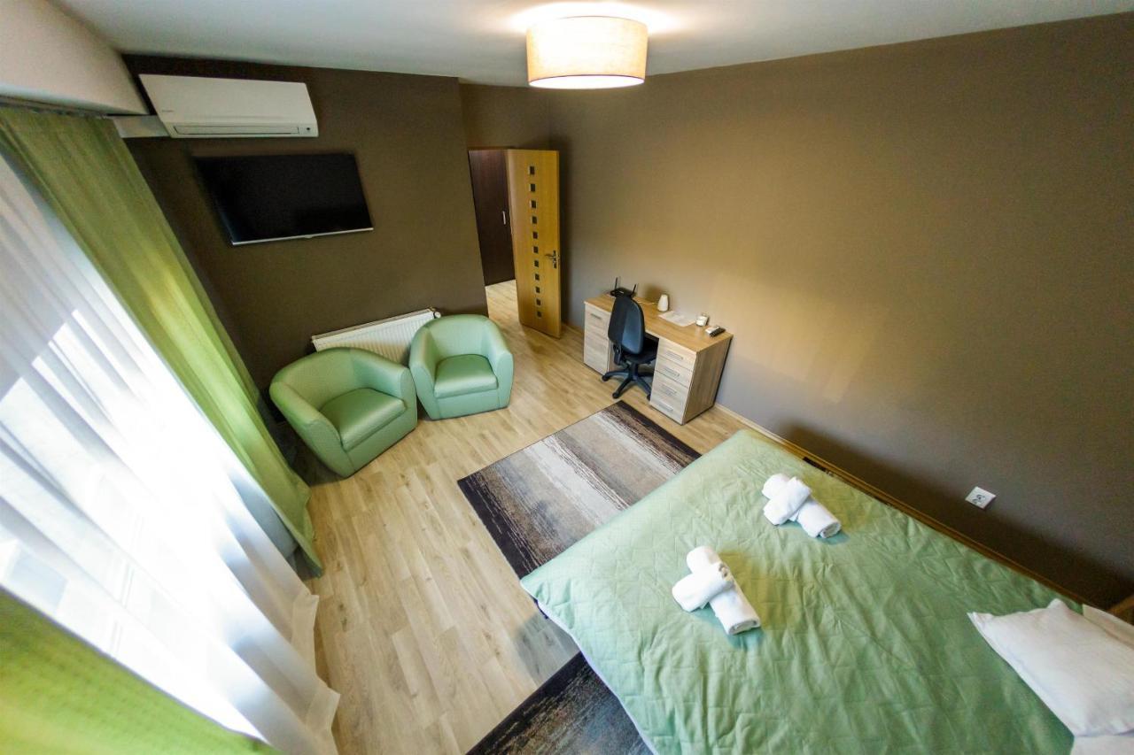 Apartament Business Langa Vivo Mall Appartamento Baia Mare Esterno foto