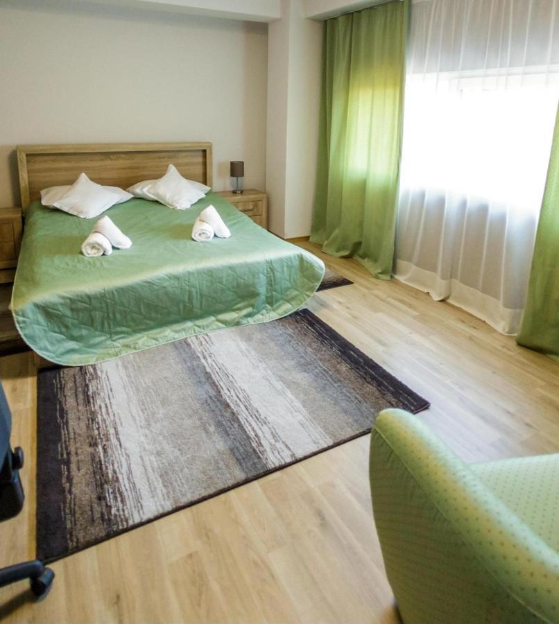 Apartament Business Langa Vivo Mall Appartamento Baia Mare Esterno foto